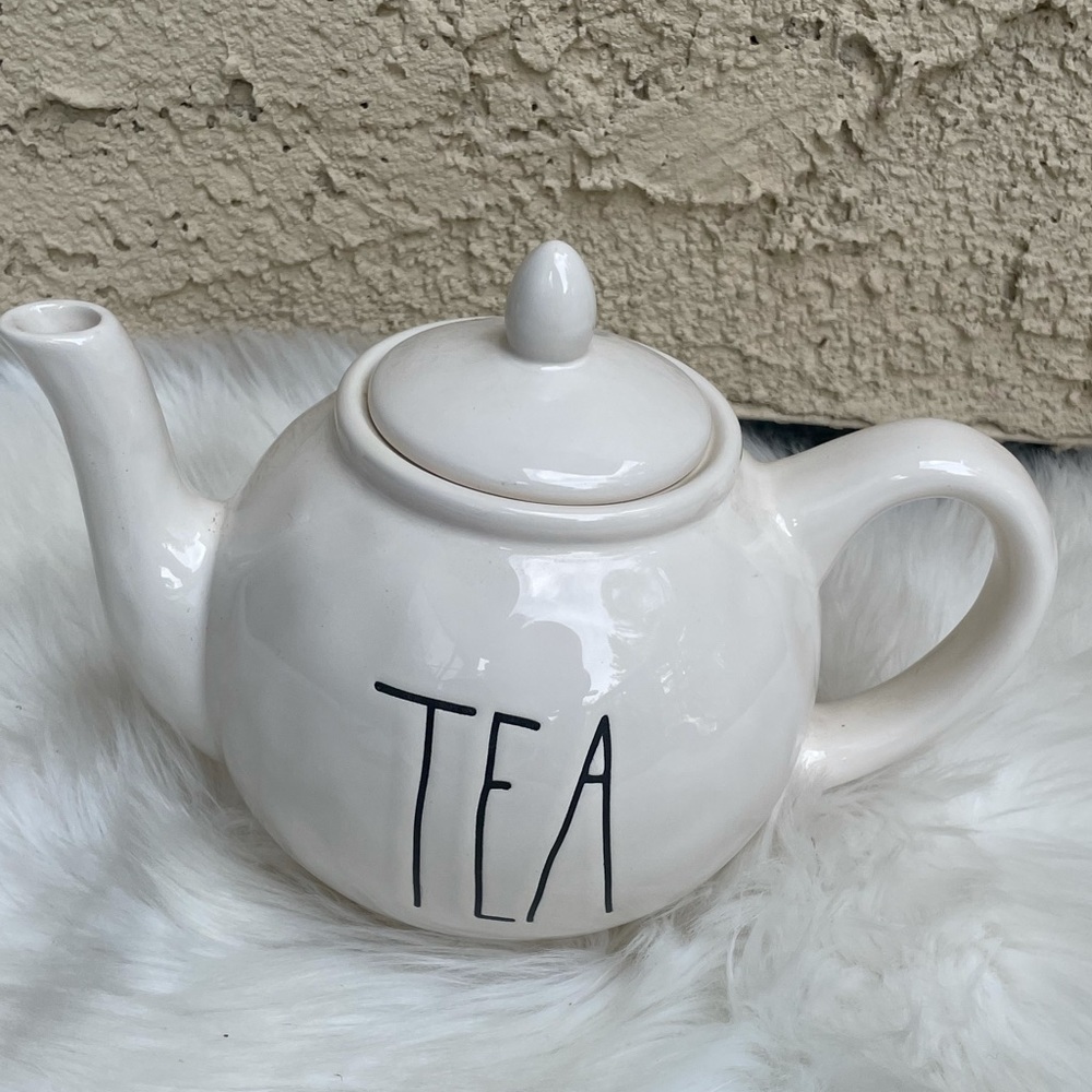 RAE DUNN TEAPOT